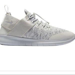 Nike free commuters men size 10.5